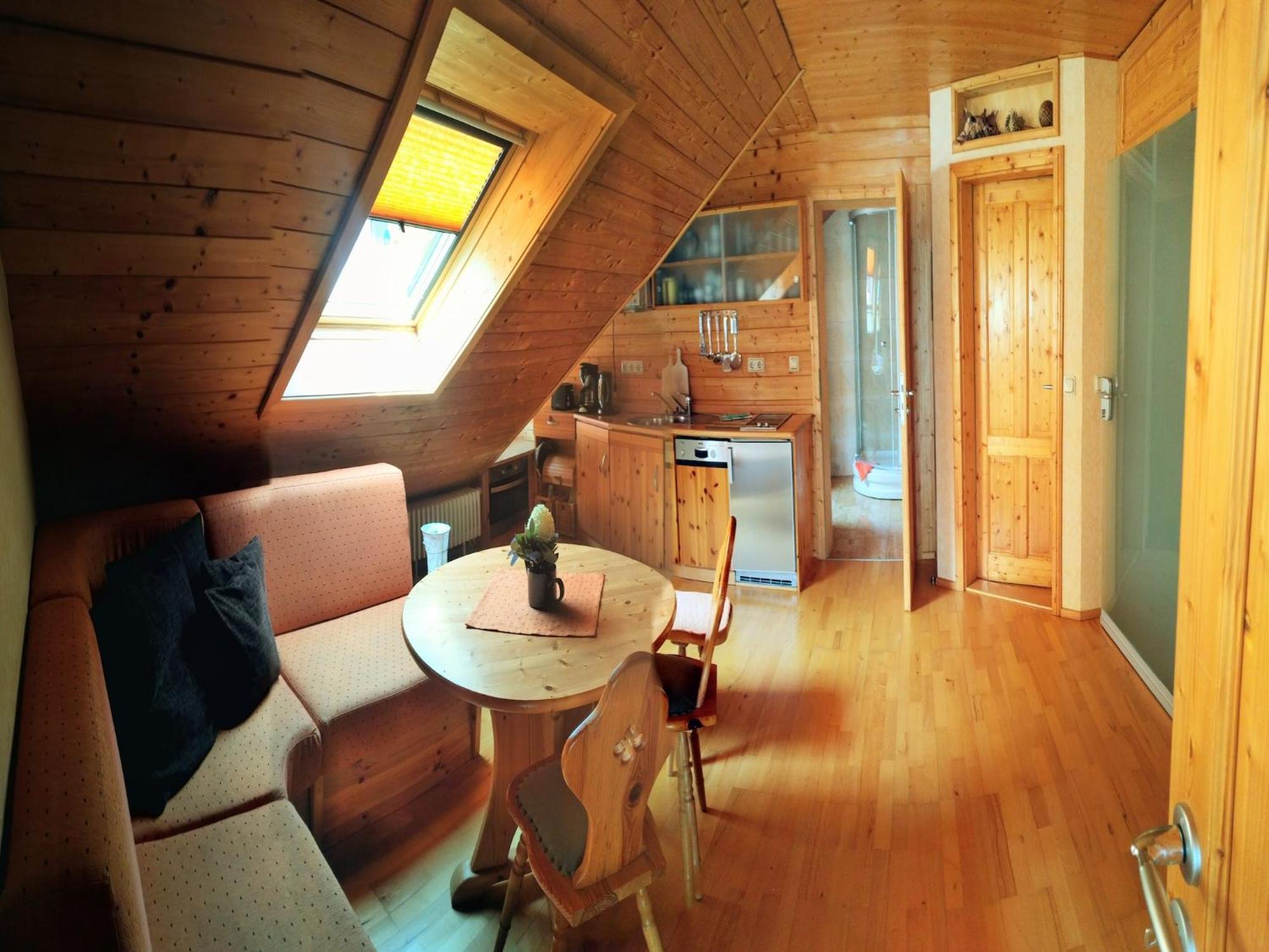 Quaint Farmhouse In Langenbach Near The Lake ภายนอก รูปภาพ