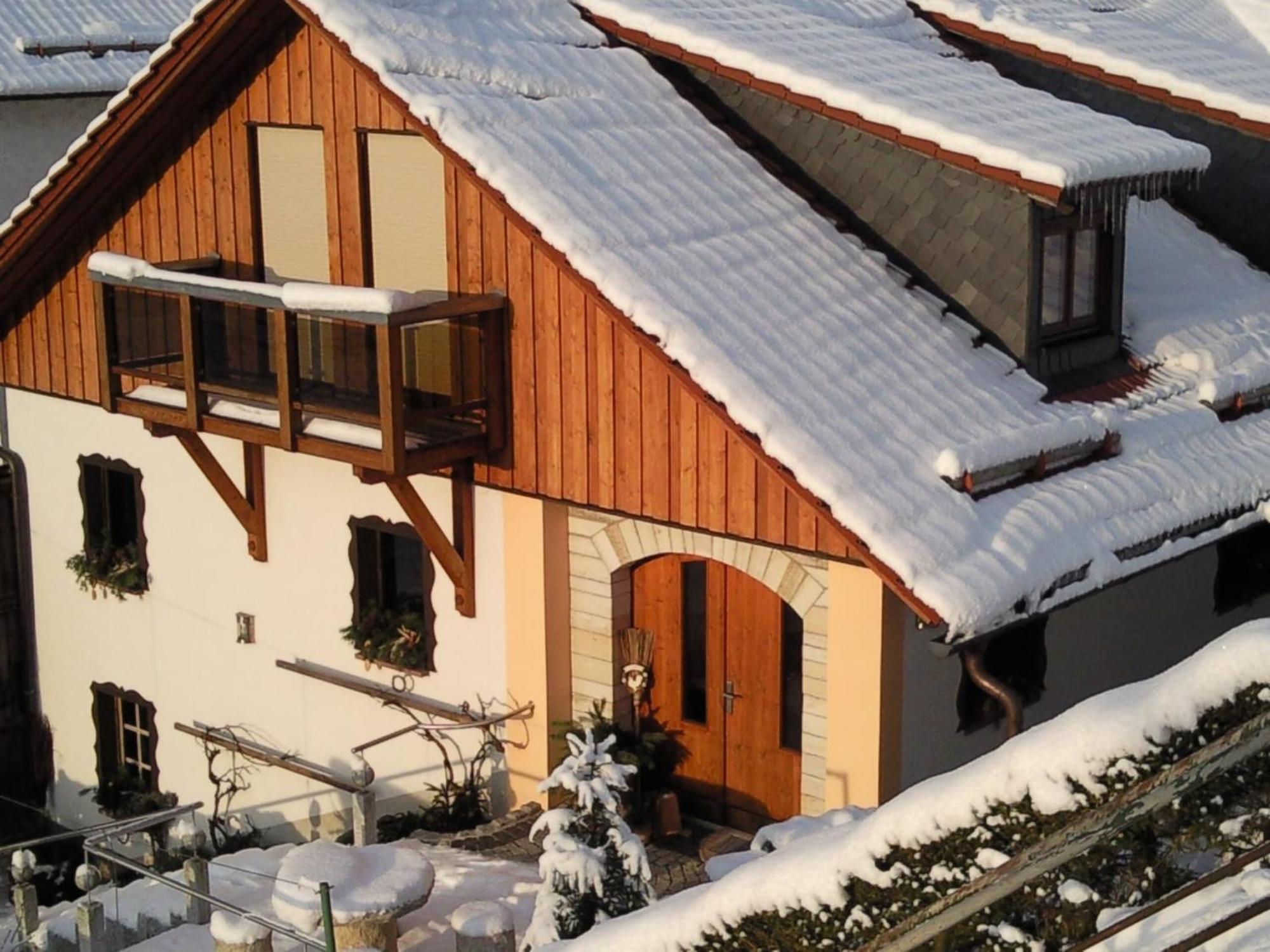 Quaint Farmhouse In Langenbach Near The Lake ภายนอก รูปภาพ