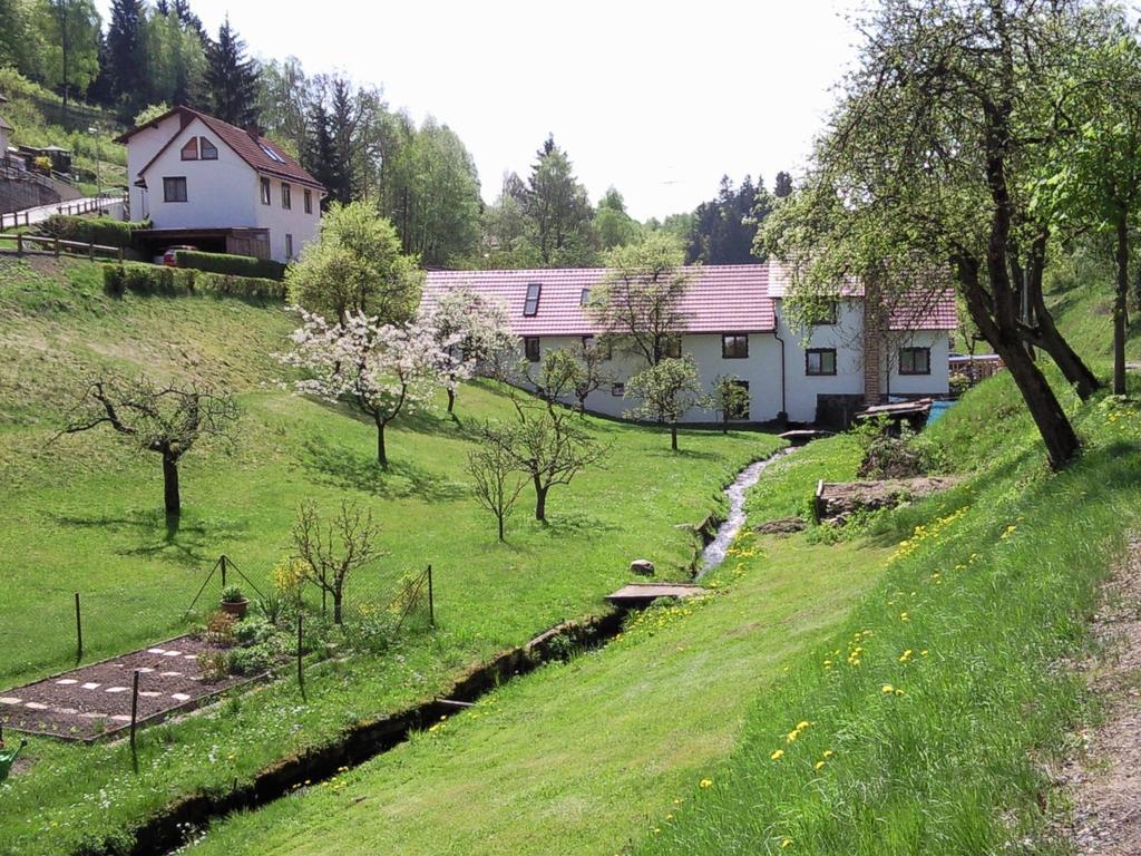 Quaint Farmhouse In Langenbach Near The Lake ภายนอก รูปภาพ